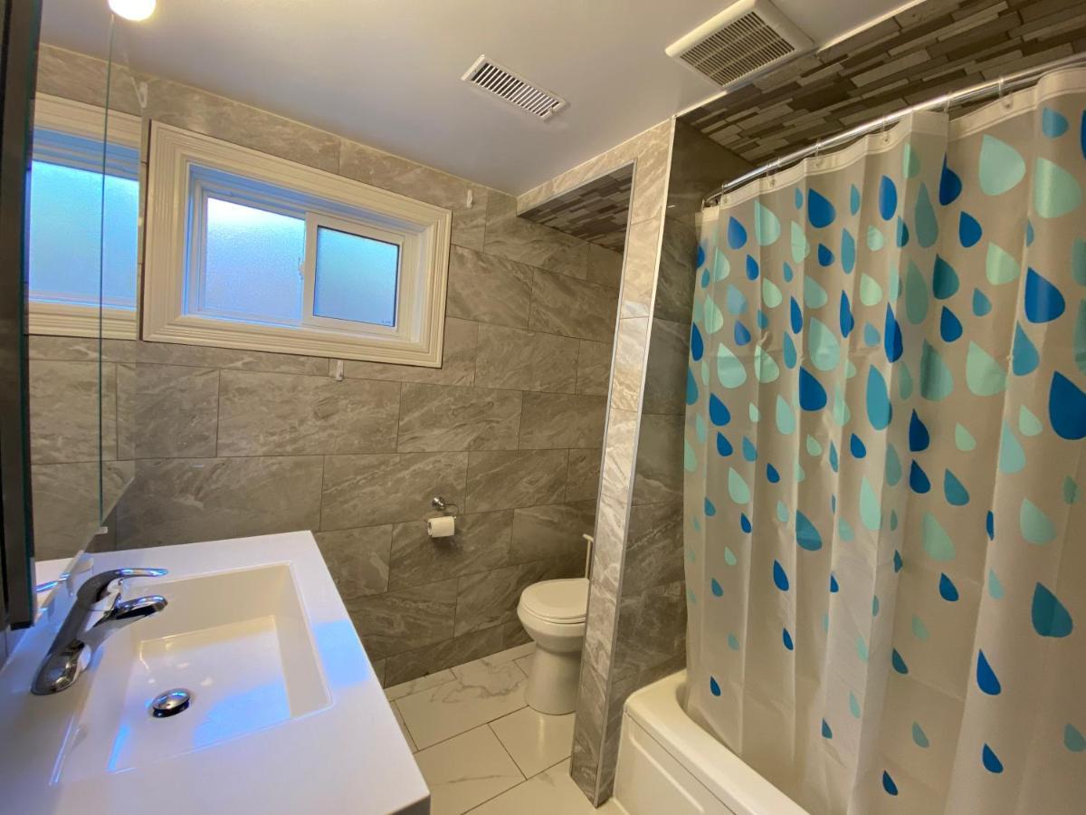 Yonge And Finch Subway !S Spacious And Modern Private Bd With Shared Bathroom Toronto Exterior foto